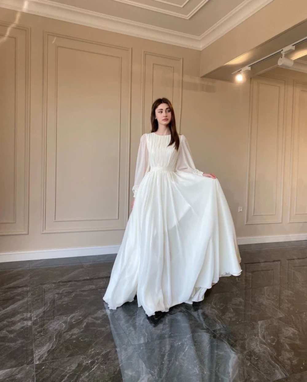 ZARA Stylish Lantern Sleeve Pearl Organza White Round Neck Wedding Gown